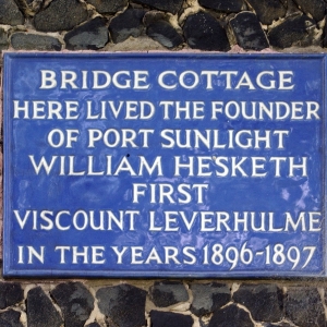 Hesketh_plaque,_Bridge_Cottage,_Port_Sunlight_2